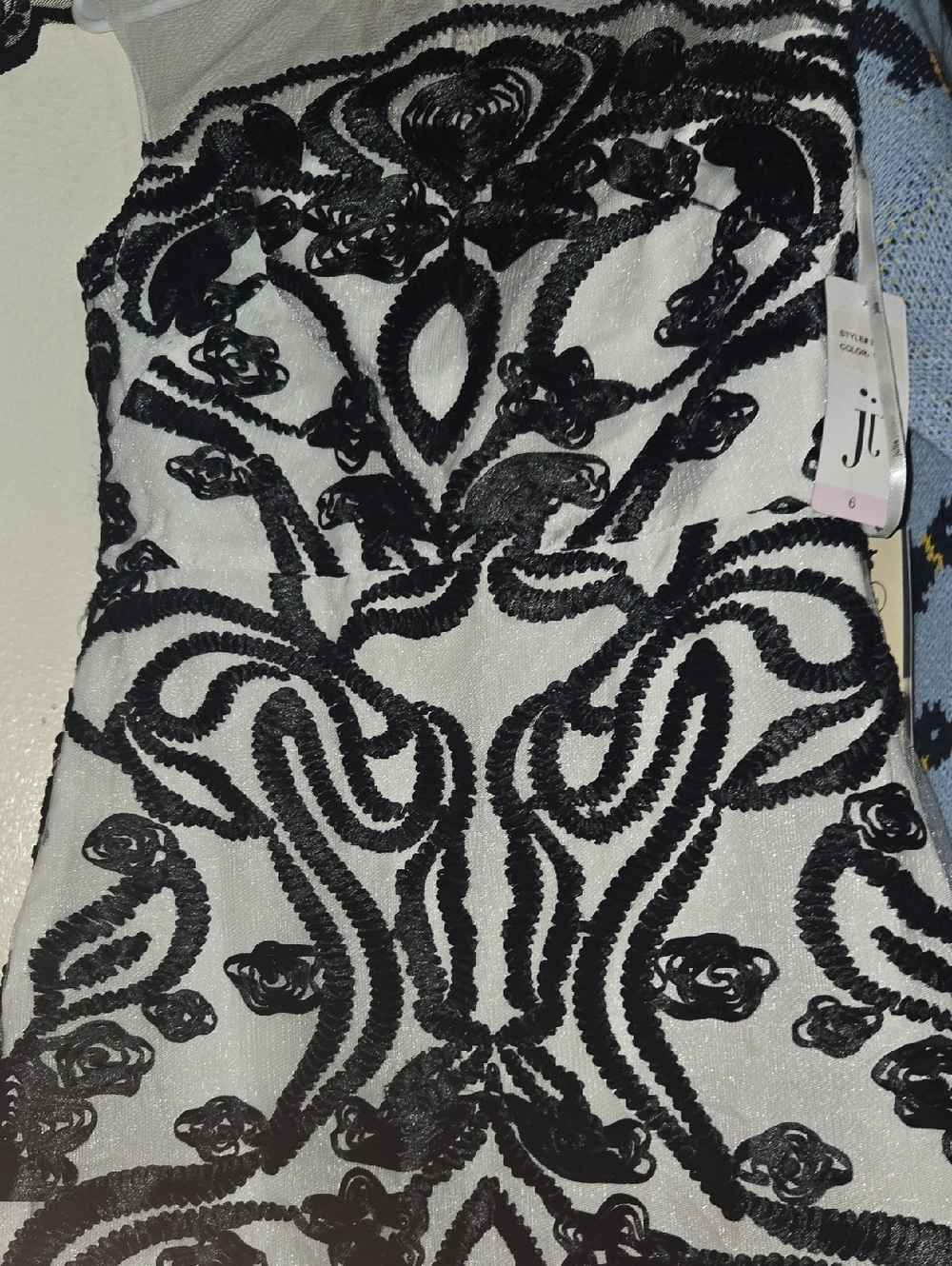 julia jordan Black and White Beaded Mini Dress